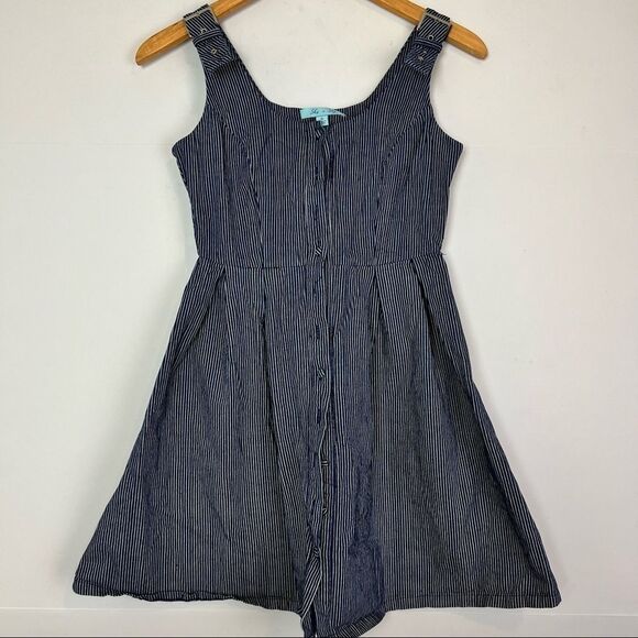 She + Sky • Mini Flare Dress - Picture 2 of 7